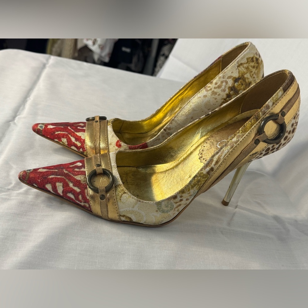🔥90’s Vintage Multicolor Stiletto Gold Heels (size 37) (Size 6) - Picture 4 of 13
